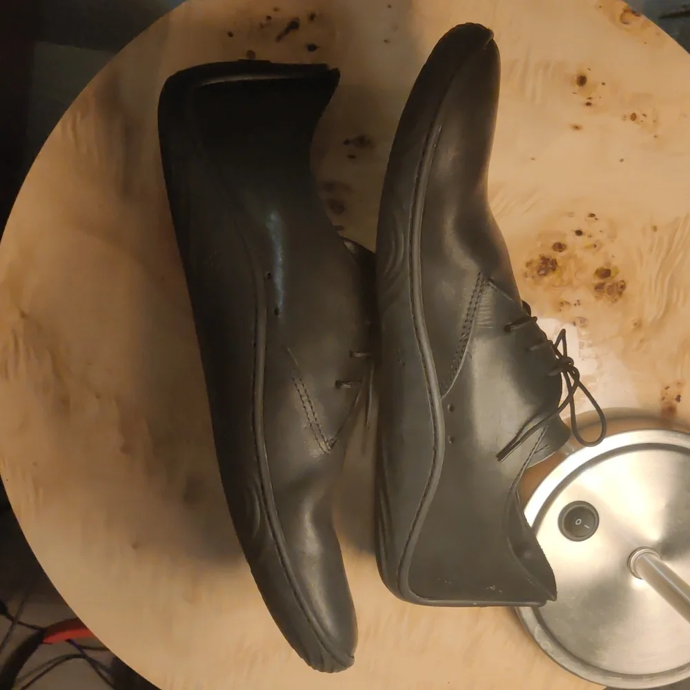 Vivobarefoot Addis Oxford Black Leather Dress Shoes - Picture 2 of 3